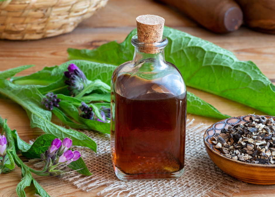 Comfrey: A Healing Herb for Skin and Bone Health